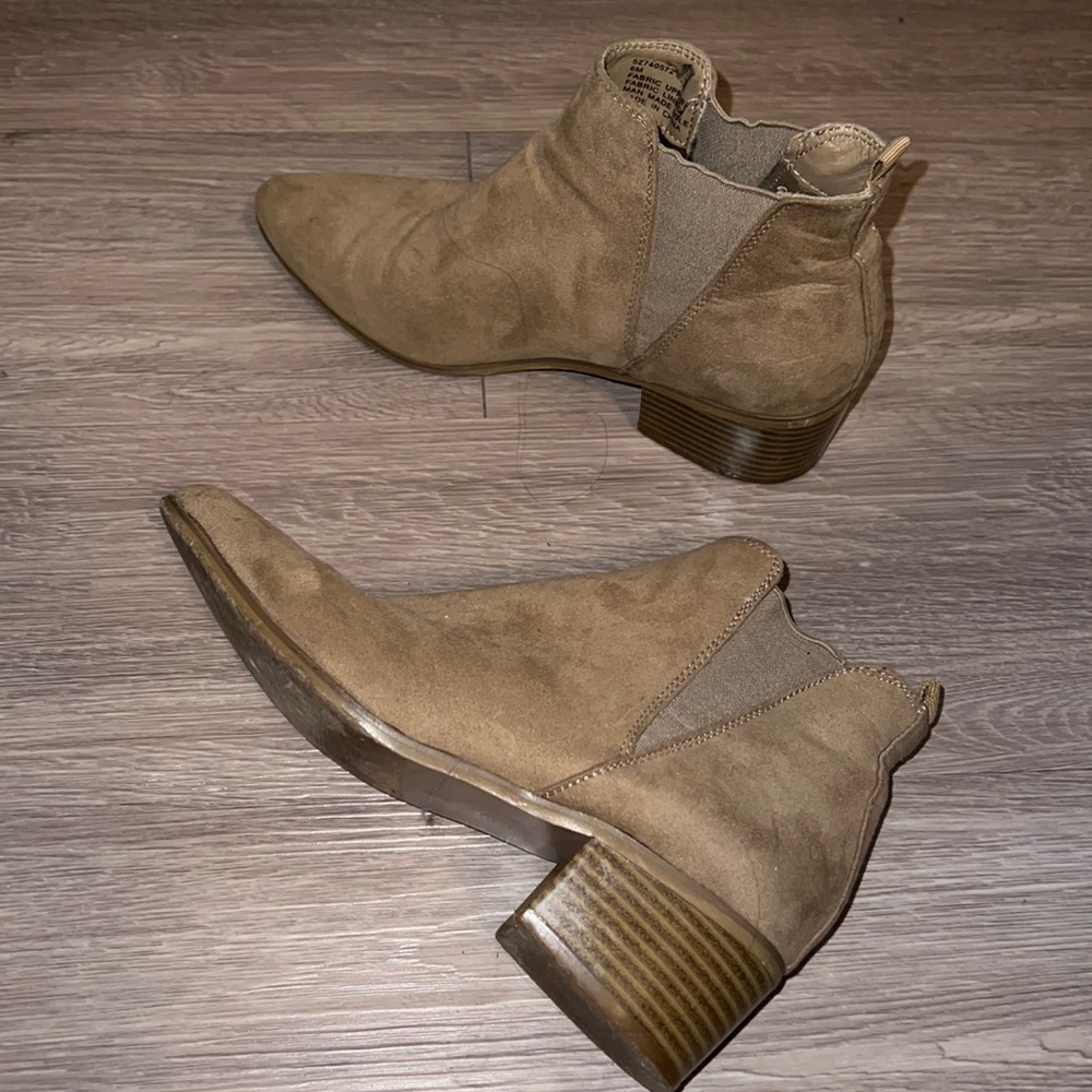 USED/WORN - light beige/brown bootie, small heel, ladies as
